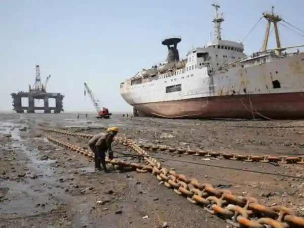 Ship recycling operations at yard